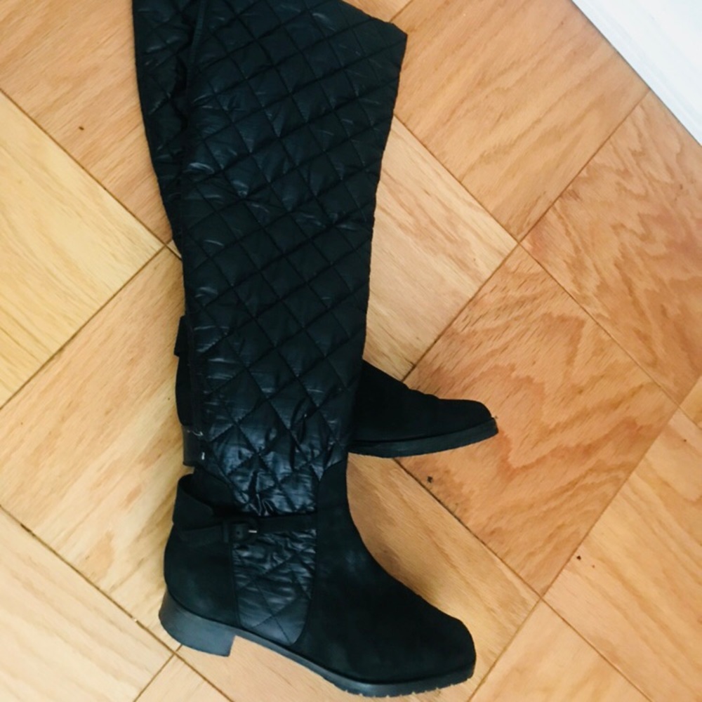 Boots - Picture 3 of 5